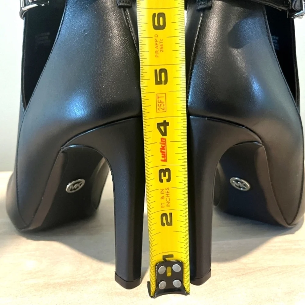 Michael Kors Lawson Black Leather Open Toe Boot  Size 7M   New Without B…‎